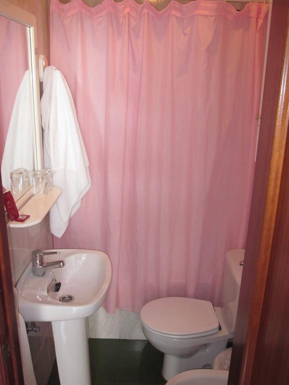 Habitaciones Lopez Azcona نوخا الغرفة الصورة
